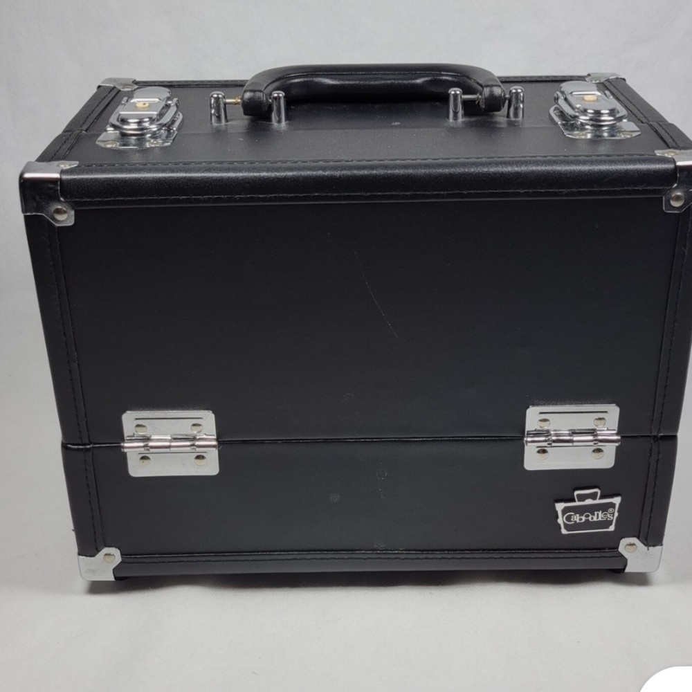 Caboodles Stepping Out Black Makeup Train Case